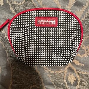 Kenneth Cole Reaction cosmetic bag